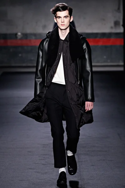 Look 9